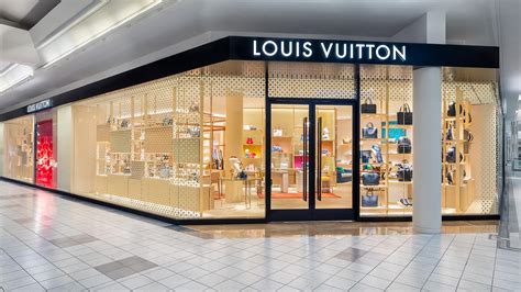 louis vuitton stores in nashville.